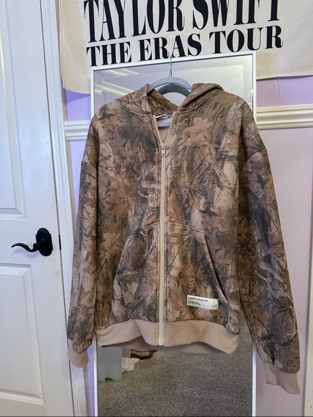 Women's Hooded Zip-Front Cardigan Jacket in Brown Camo